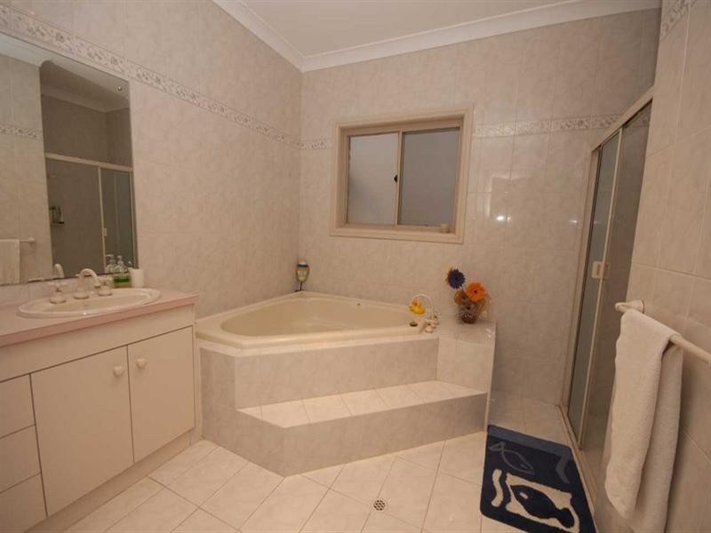 7 Land Crescent, Pasadena SA 5042