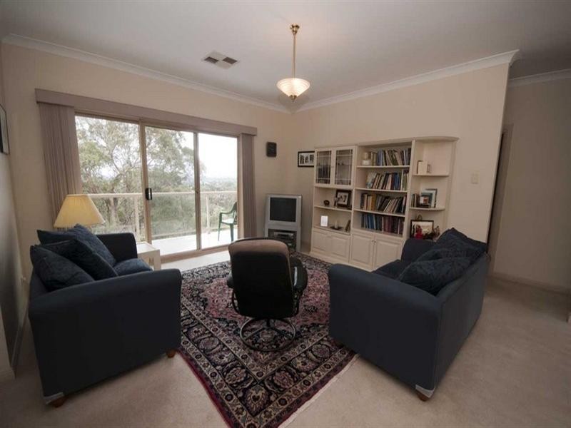 7 Land Crescent, Pasadena SA 5042