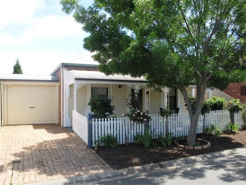 2 Sinclairs Walk, Greenwith SA 5125