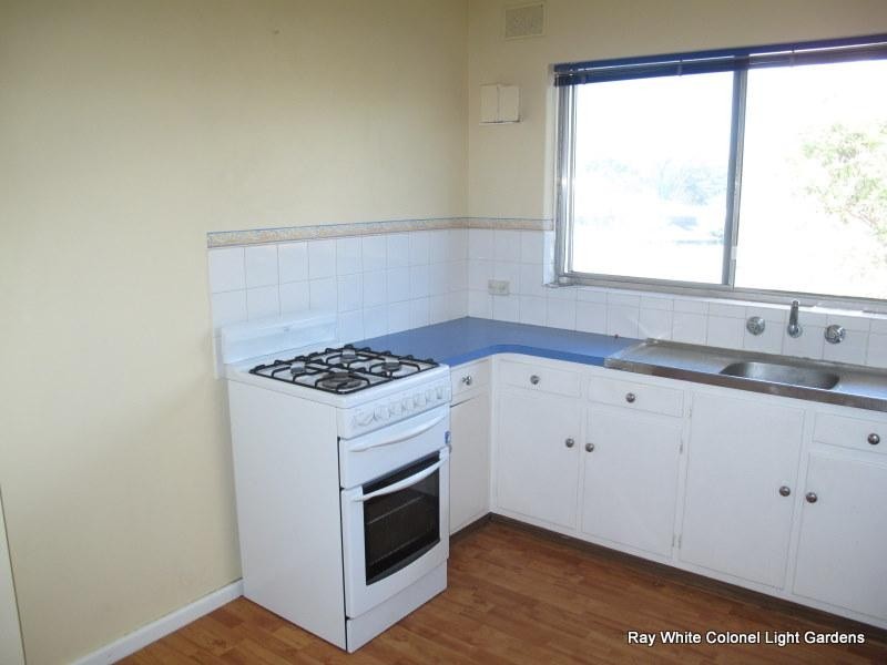 10/8 Overbury Drive, Clarence Park SA 5034