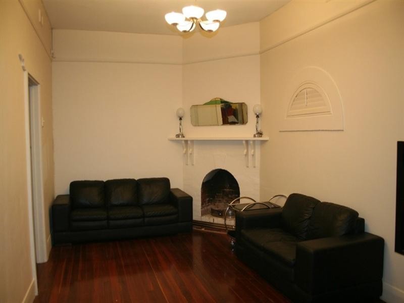 25 Torrens Road, Ovingham SA 5082