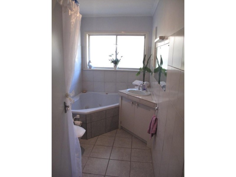5 Heathfield Road, Bellevue Heights SA 5050