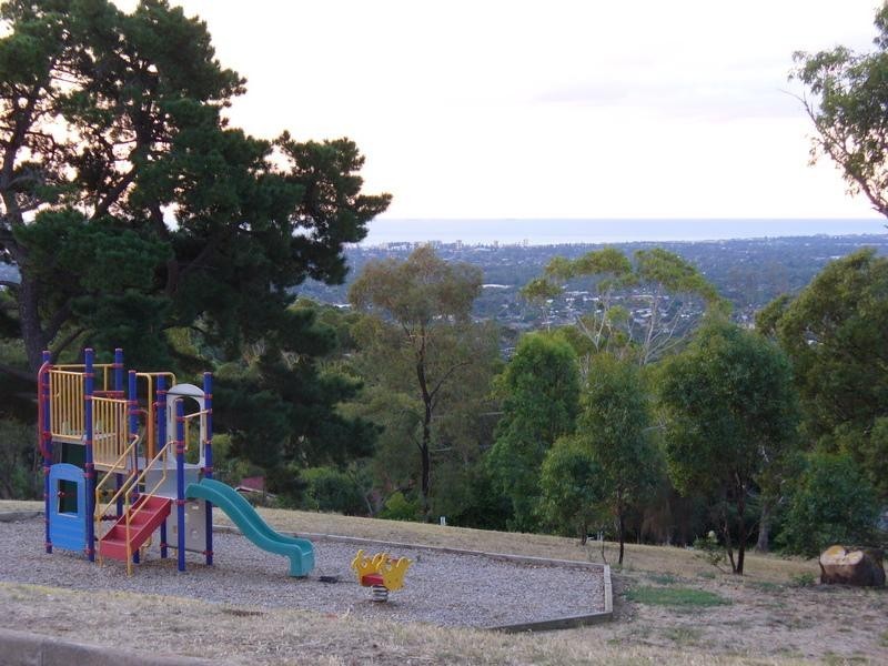 5 Heathfield Road, Bellevue Heights SA 5050