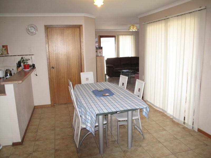 22 Baden Terrace, O’sullivan Beach SA 5166