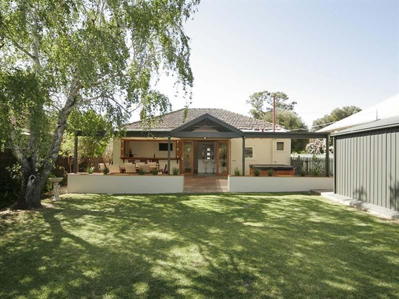 29 The Grove, Lower Mitcham SA 5062