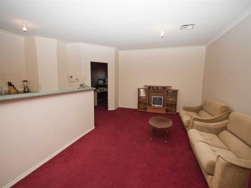 19 Heron Walk, Mawson Lakes SA 5095