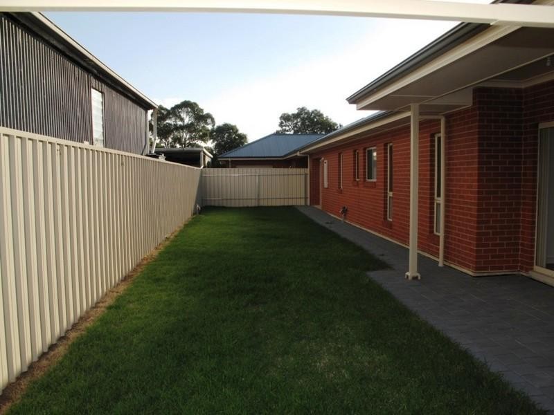 8 and 8a Crystal Avenue, St Marys SA 5042