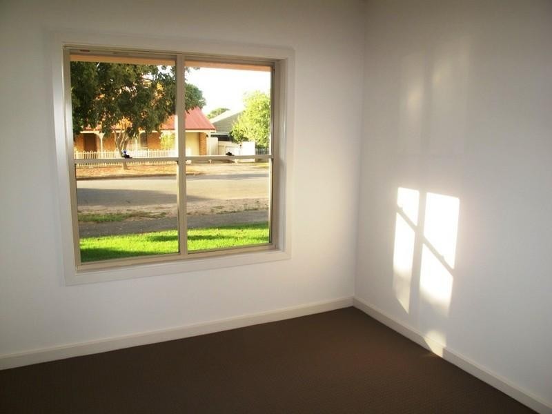 8 and 8a Crystal Avenue, St Marys SA 5042