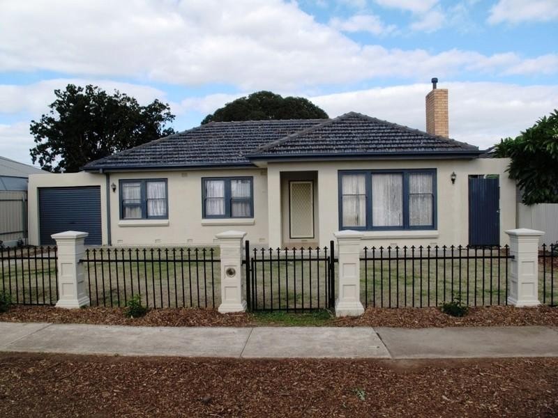 68 Tiparra Avenue, Park Holme SA 5043