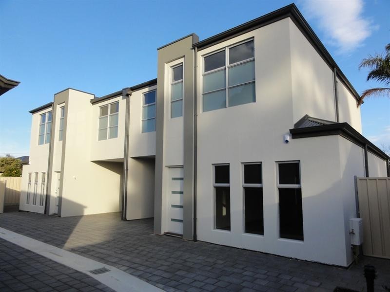 51A and 51B Thorne Crescent, Mitchell Park SA 5043