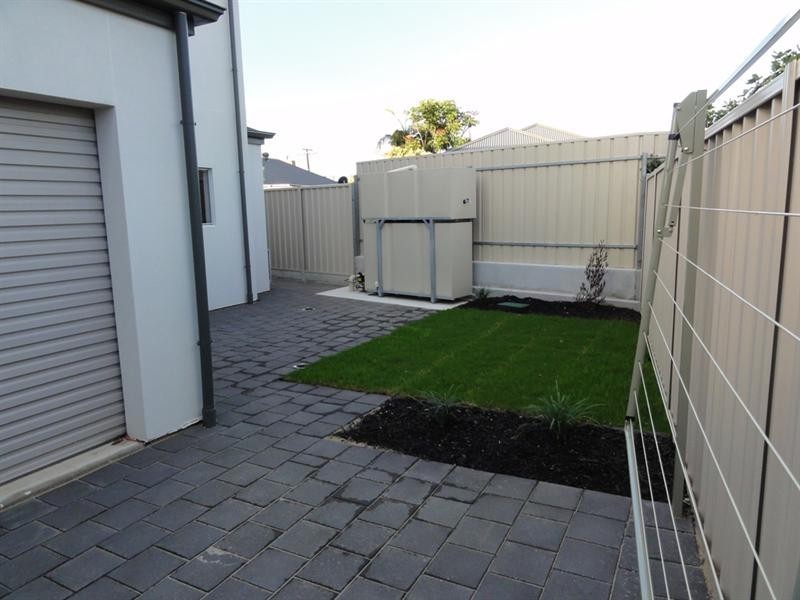 51A and 51B Thorne Crescent, Mitchell Park SA 5043