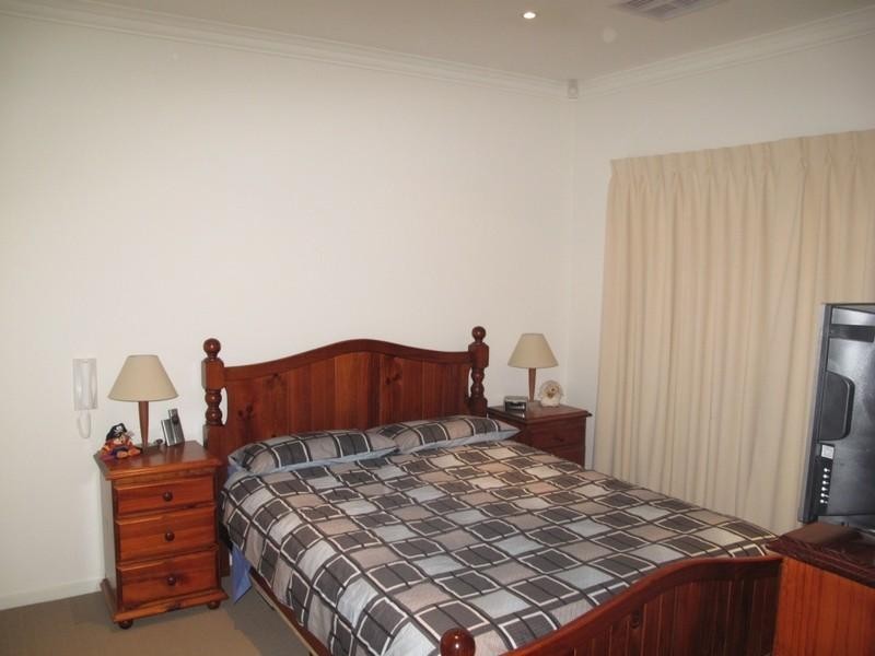 17 Athol Street, Clovelly Park SA 5042