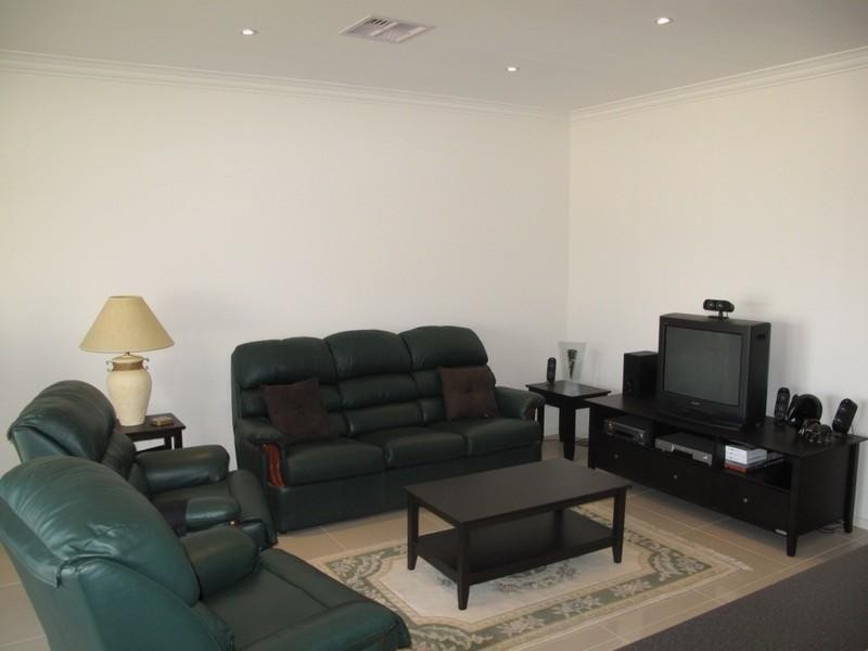 17 Athol Street, Clovelly Park SA 5042