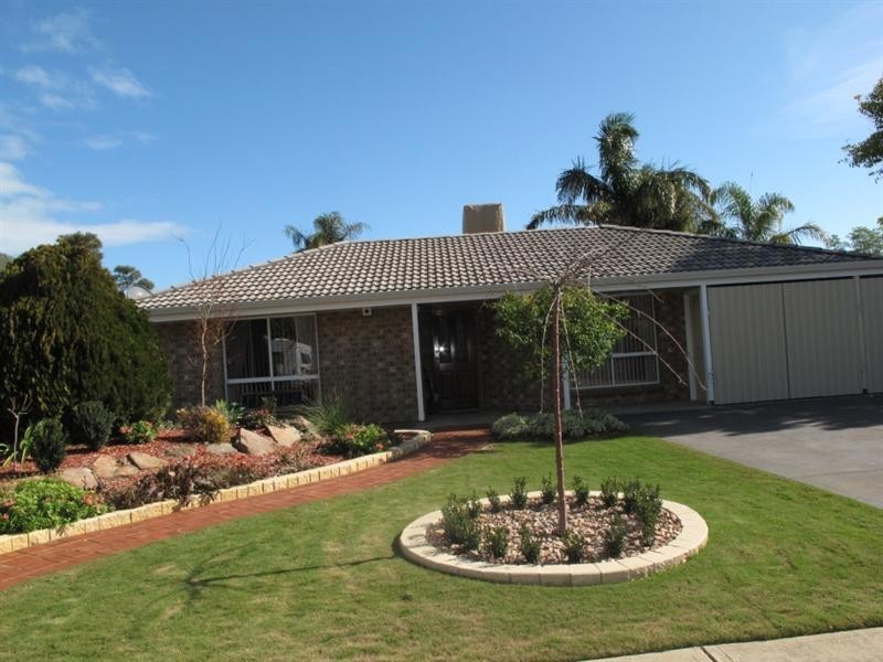 11 Furner Street, Morphett Vale SA 5162