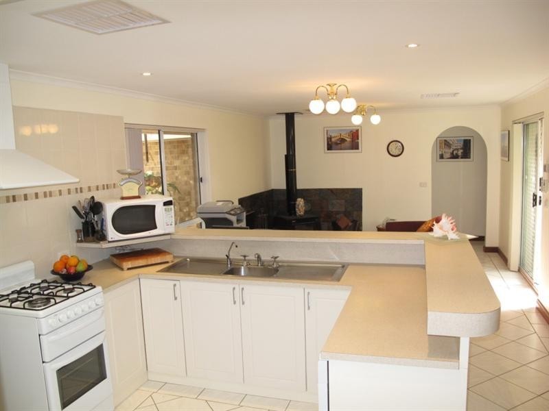 11 Furner Street, Morphett Vale SA 5162