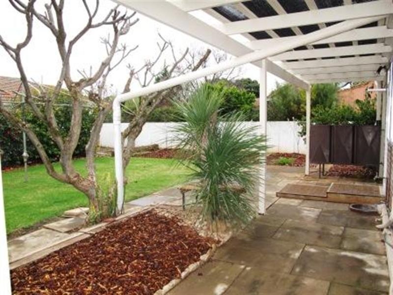 24 Edward Street, Cumberland Park SA 5041