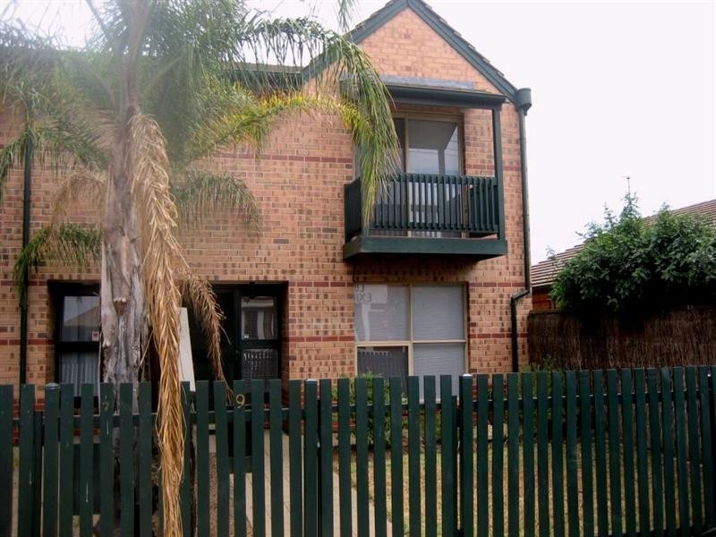 9 Third Street, Brompton SA 5007