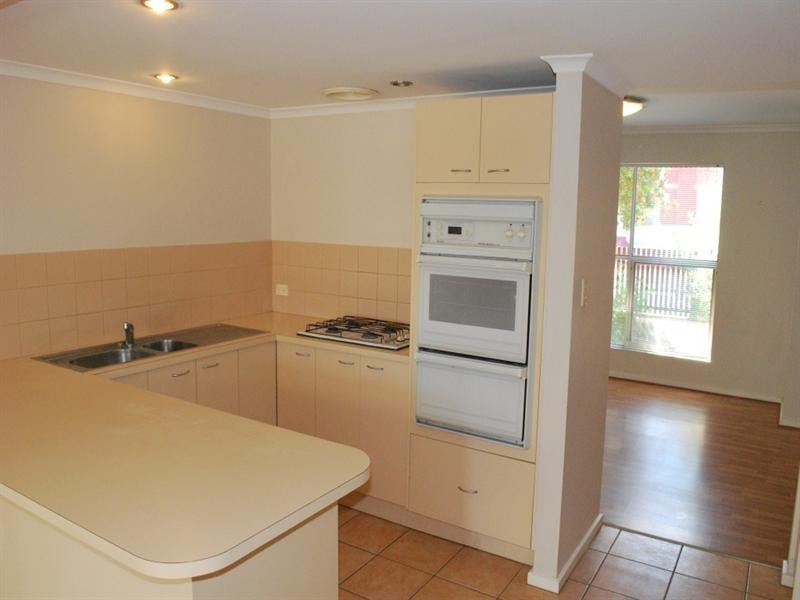 9 Third Street, Brompton SA 5007