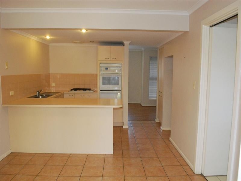 9 Third Street, Brompton SA 5007