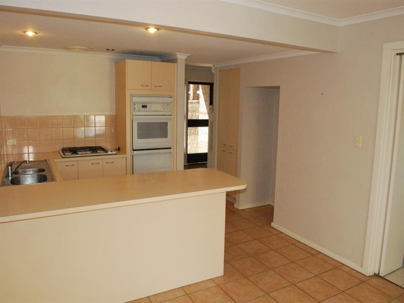 9 Third Street, Brompton SA 5007