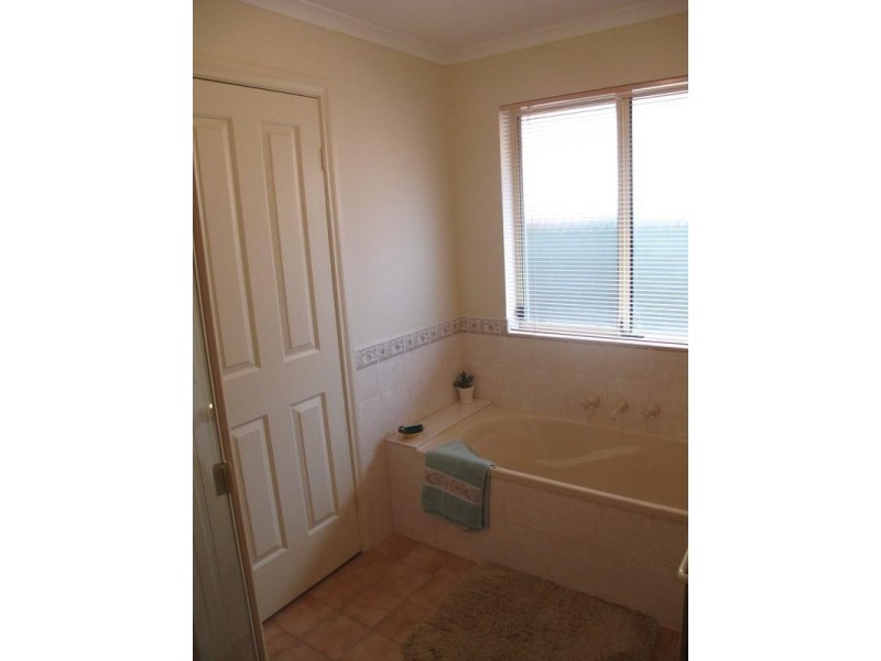 19 Hendon Street, Clovelly Park SA 5042