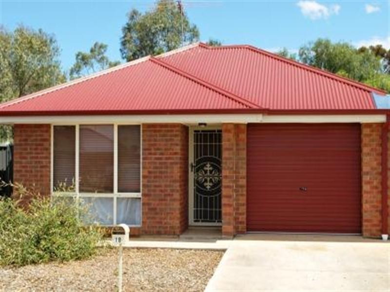 18 Hamra Drive, Smithfield SA 5114