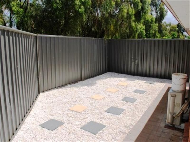 18 Hamra Drive, Smithfield SA 5114