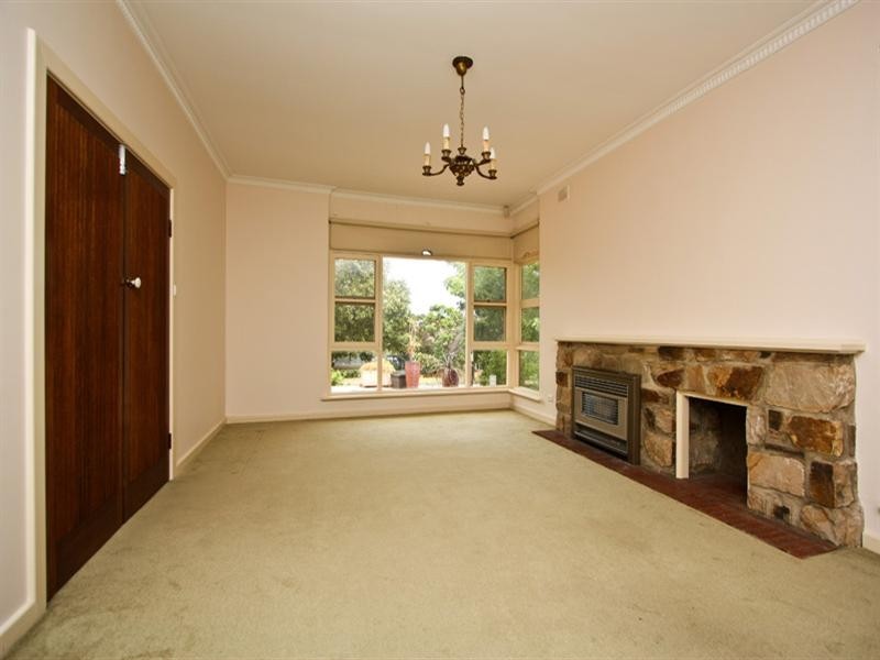 2 Ingrid Street, Clapham SA 5062