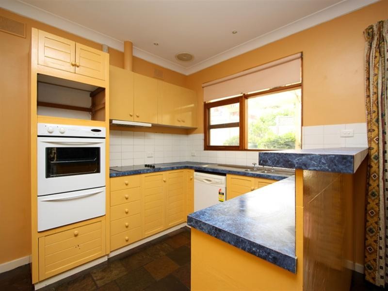 2 Ingrid Street, Clapham SA 5062