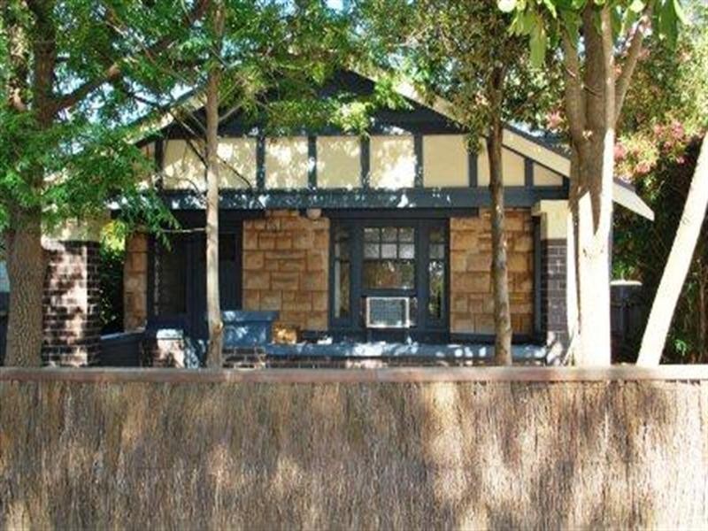 16 East Parade, Kingswood SA 5062