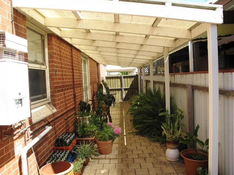 21A Naldera Street, Glandore SA 5037