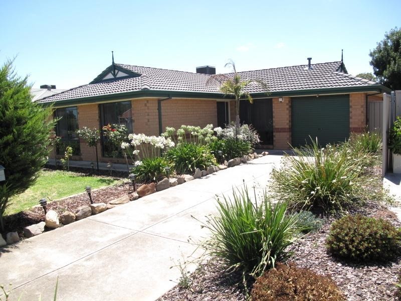 20 Cambridge Place, Clovelly Park SA 5042