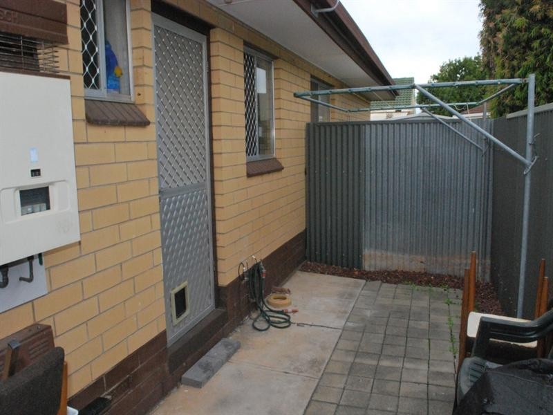 2/3 Carlton Street, Oaklands Park SA 5046