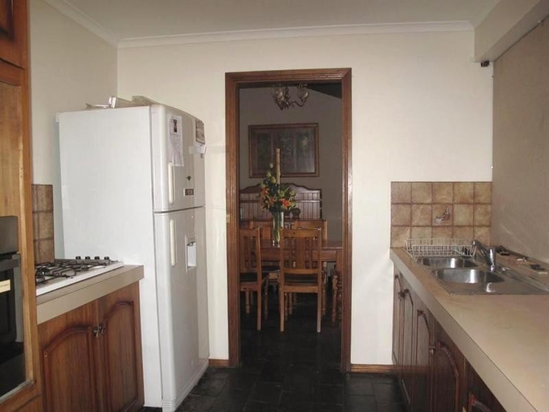 34 Blakeney Road, Ottoway SA 5013