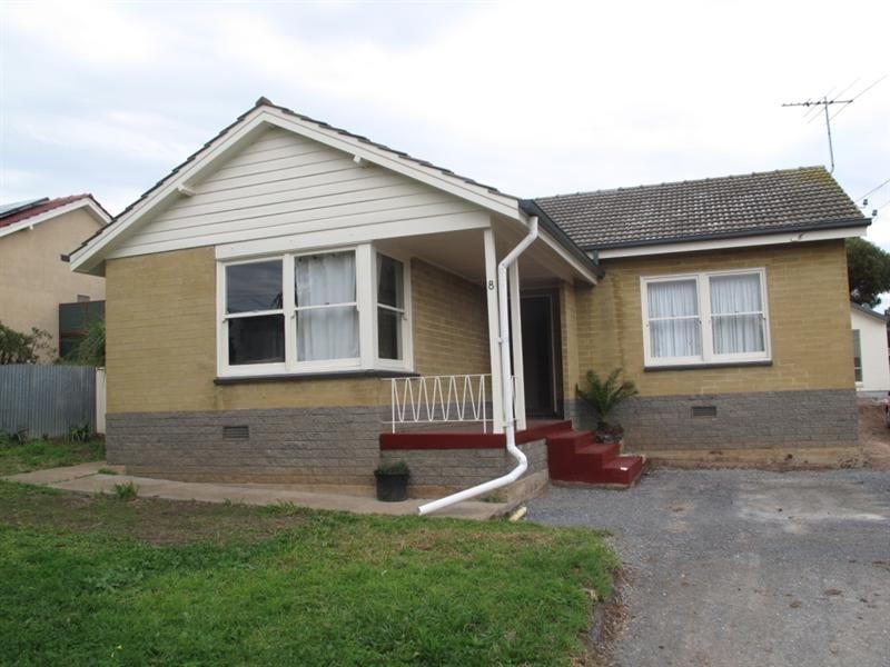 8 Myrtle Grove, Clovelly Park SA 5042