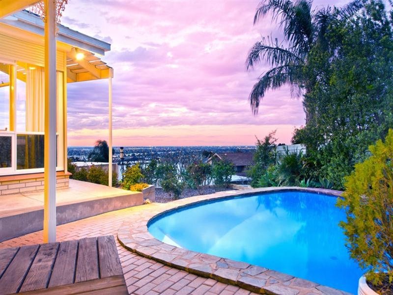 1 Hare Crescent, Panorama SA 5041