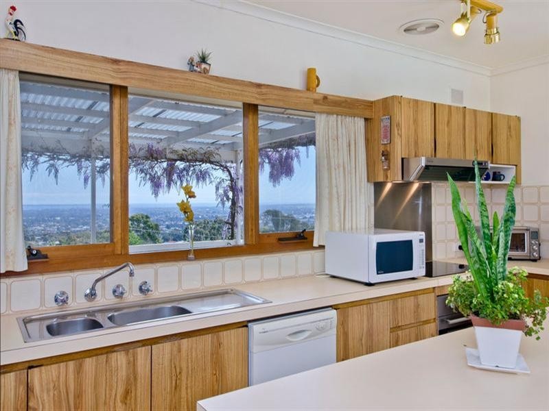 1 Hare Crescent, Panorama SA 5041