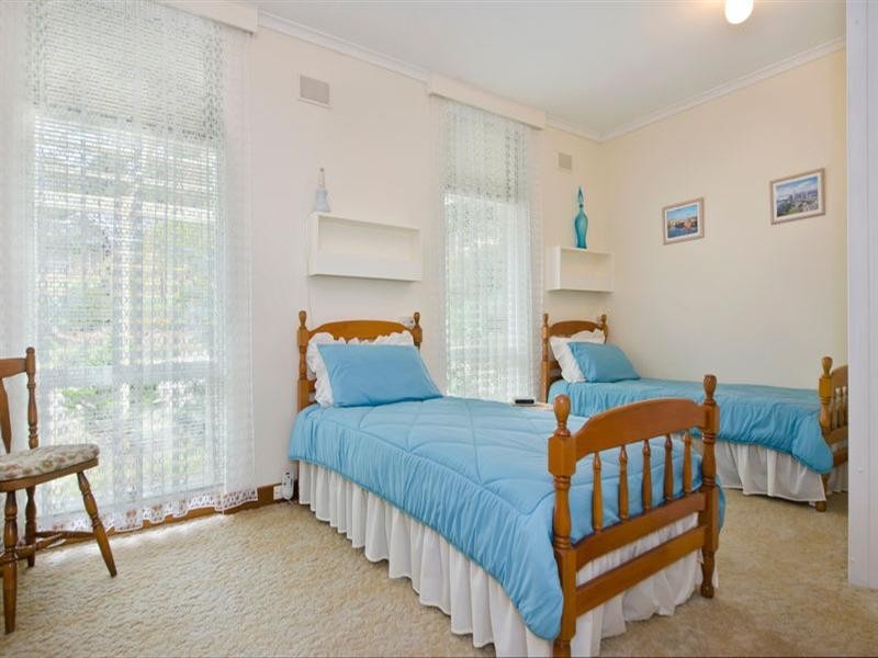 1 Hare Crescent, Panorama SA 5041