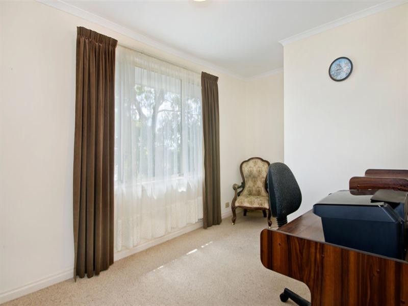 2 Ardlui Close, Panorama SA 5041