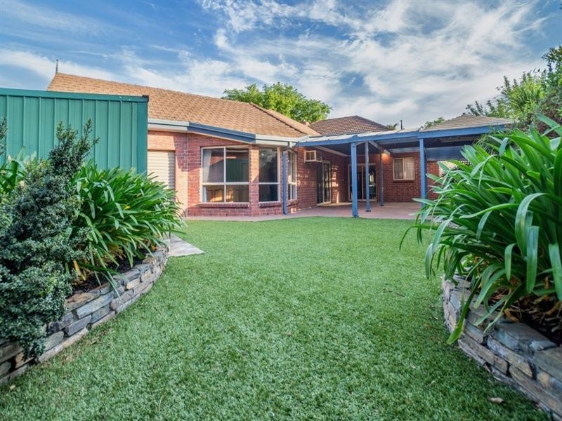 24 Bartlett Drive, Novar Gardens SA 5040