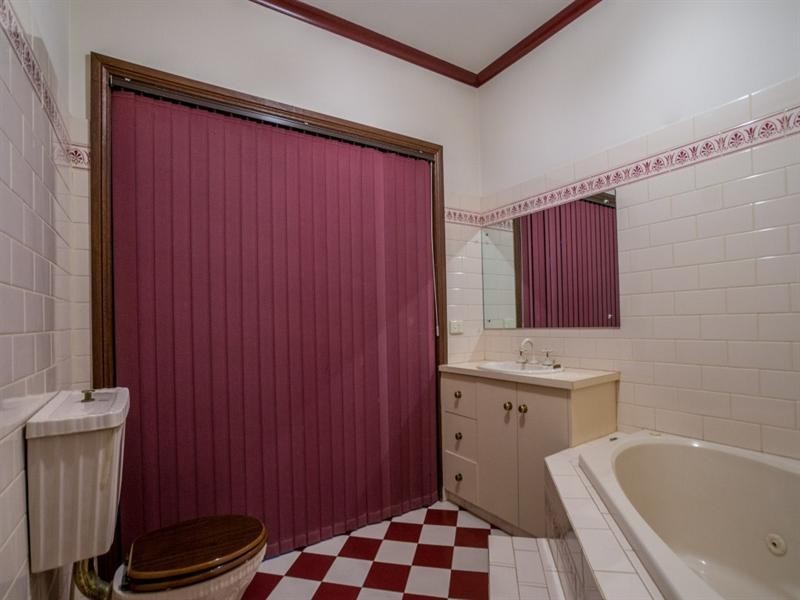 24 Bartlett Drive, Novar Gardens SA 5040