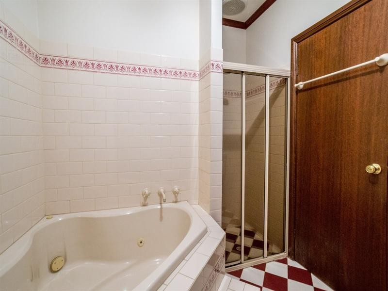 24 Bartlett Drive, Novar Gardens SA 5040