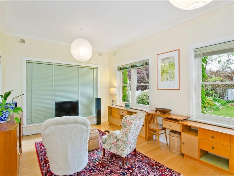 20 The Grove, Lower Mitcham SA 5062