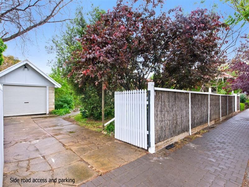 20 The Grove, Lower Mitcham SA 5062