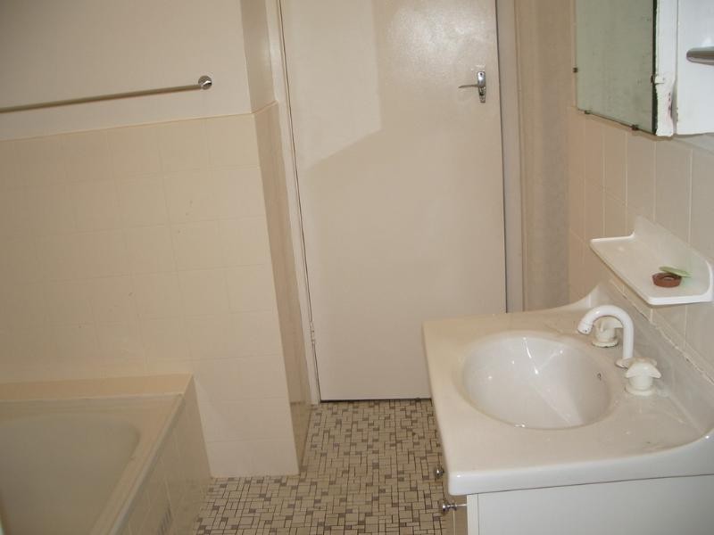 8 Dunkirk Avenue, Clapham SA 5062