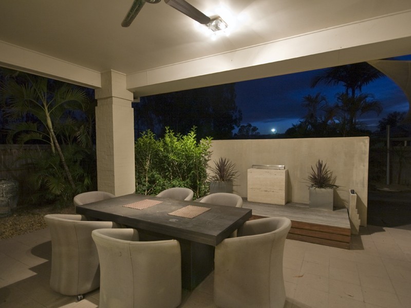 17 Rivervista Street, Riverhills QLD 4074