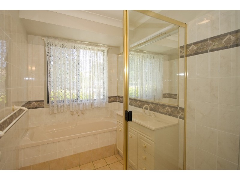 1 Brooklands Circuit, Forest Lake QLD 4078