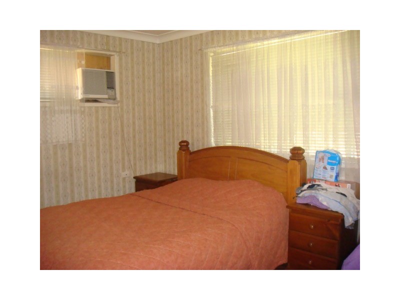 44 Elizabeth Crescent, Goodna QLD 4300