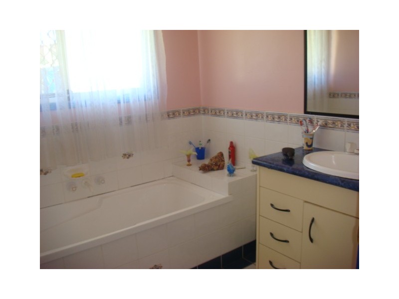 250 Henty Drive, Redbank Plains QLD 4301