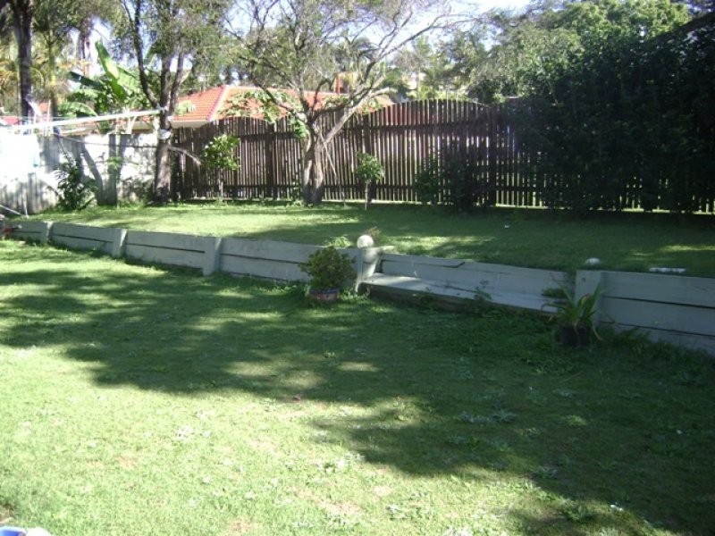 Durack QLD 4077